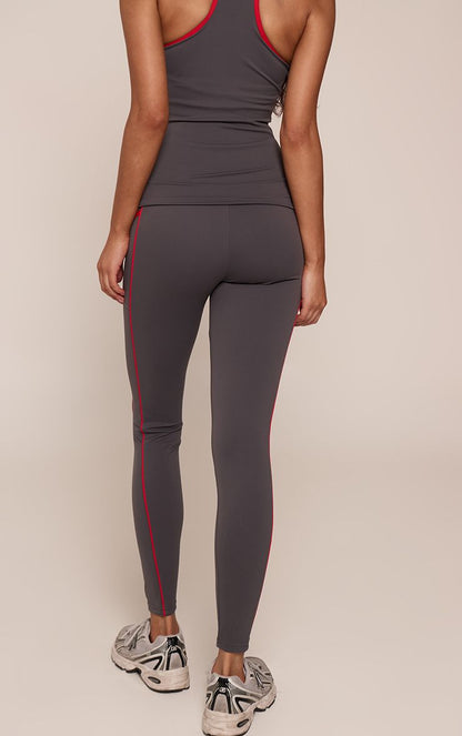 https://mediahub.prettylittlething.com/cnp6410_charcoal_xl_2