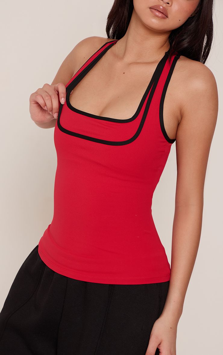 https://mediahub.prettylittlething.com/cnp6420_red_xl_3