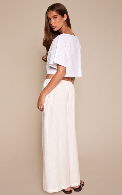 https://mediahub.prettylittlething.com/cnp6560_white_xl_2