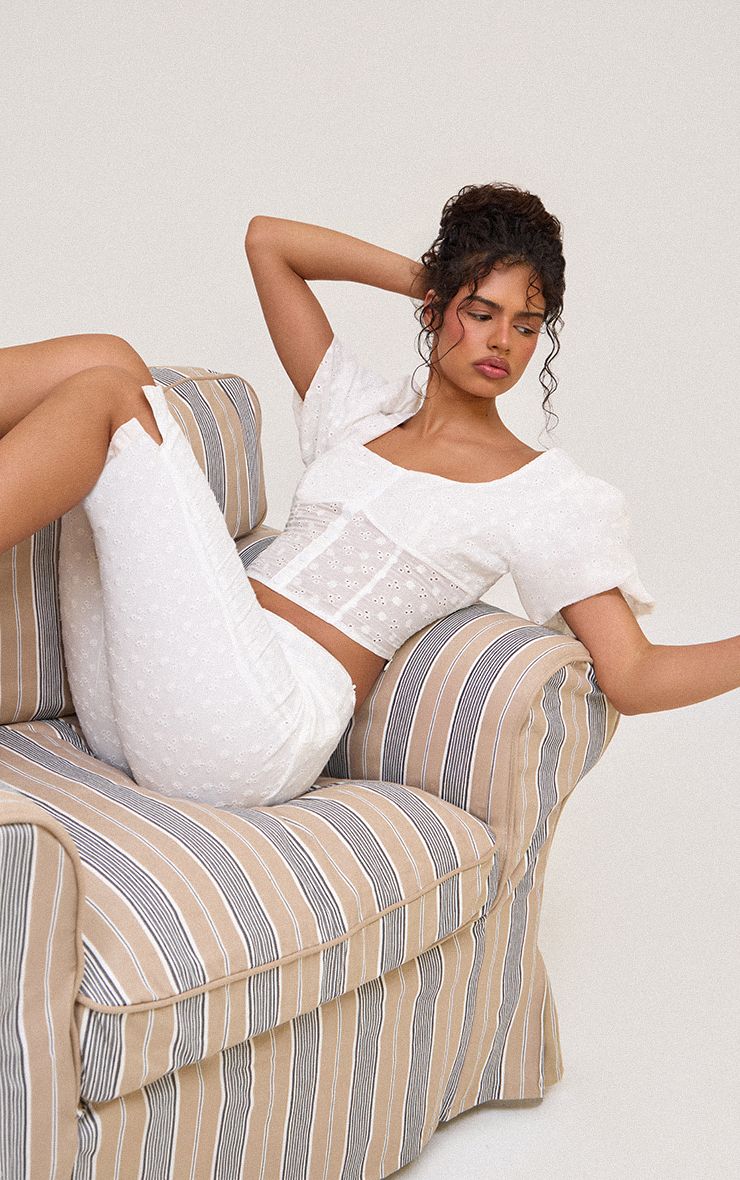 https://mediahub.prettylittlething.com/cnp6826_white_xl