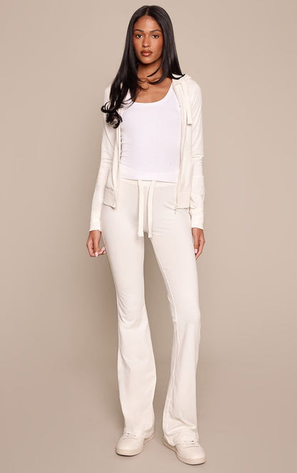 https://mediahub.prettylittlething.com/cnp6954_cream_xl