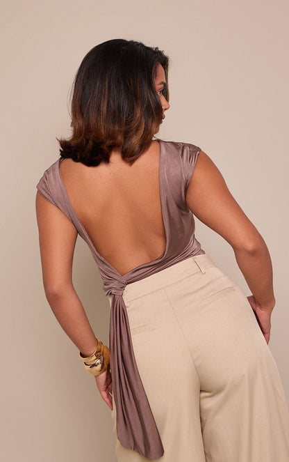https://mediahub.prettylittlething.com/cnp7100_taupe_xl