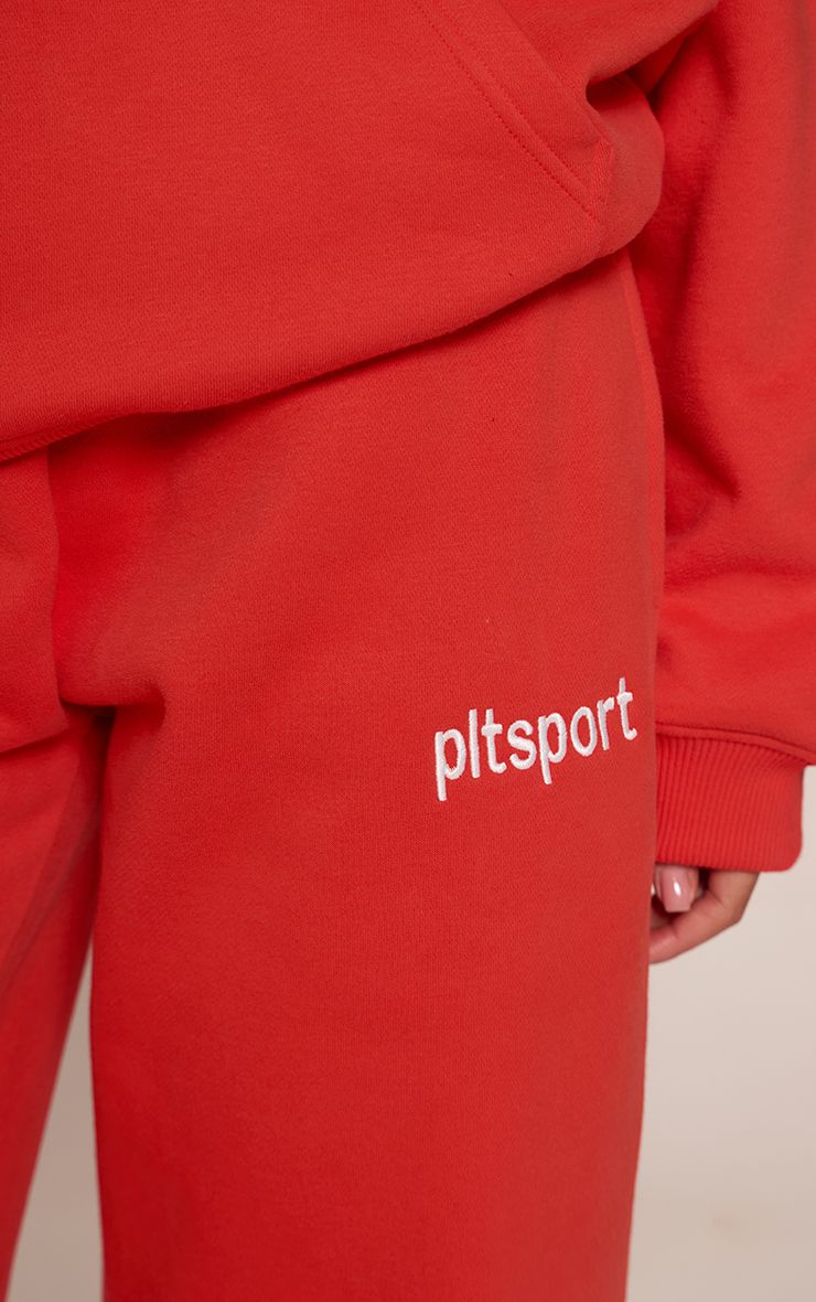 https://mediahub.prettylittlething.com/cnp7141_red_xl_3