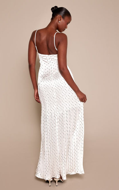 https://mediahub.prettylittlething.com/cnp7160_white_xl_1