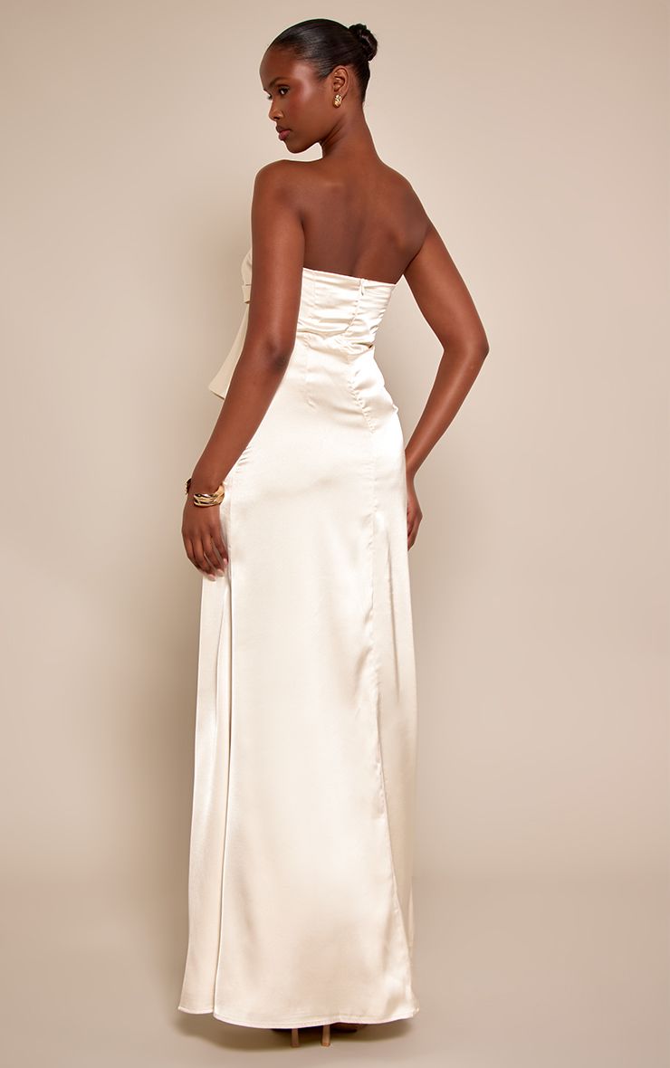 https://mediahub.prettylittlething.com/cnp7207_Cream_xl_1