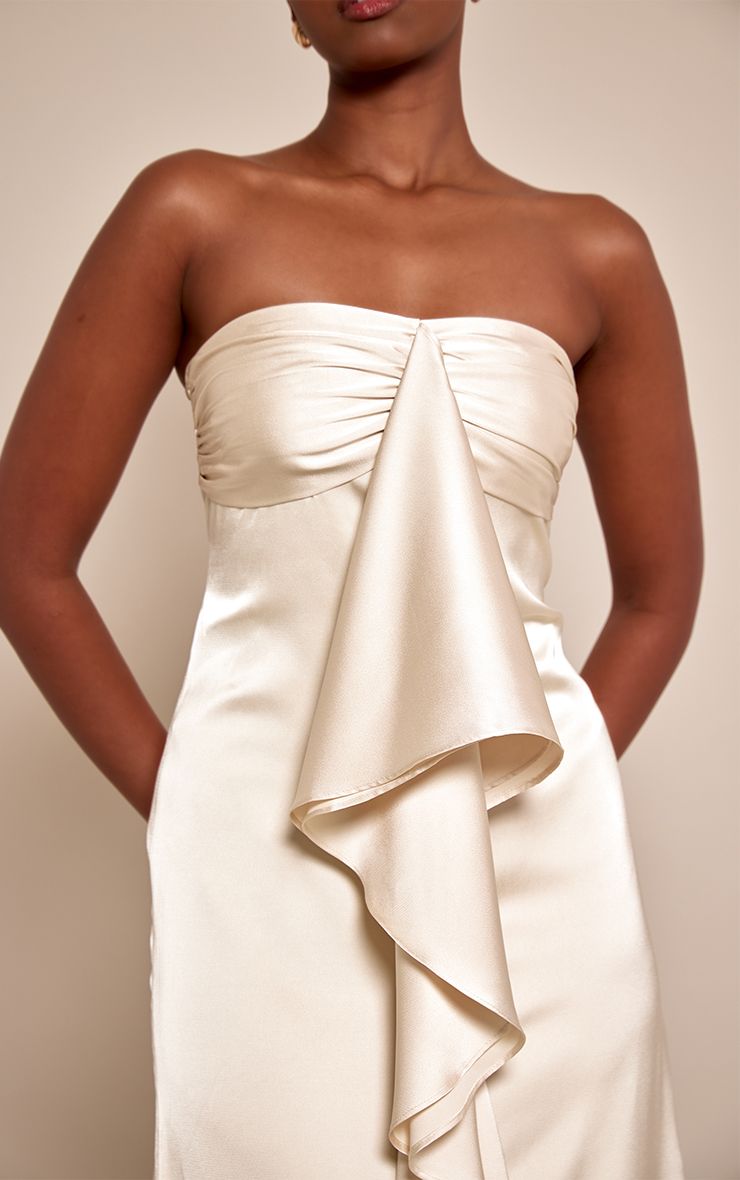 https://mediahub.prettylittlething.com/cnp7207_Cream_xl_2