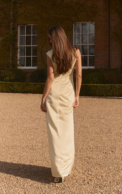 https://mediahub.prettylittlething.com/cnp7218_lemon_xl_4