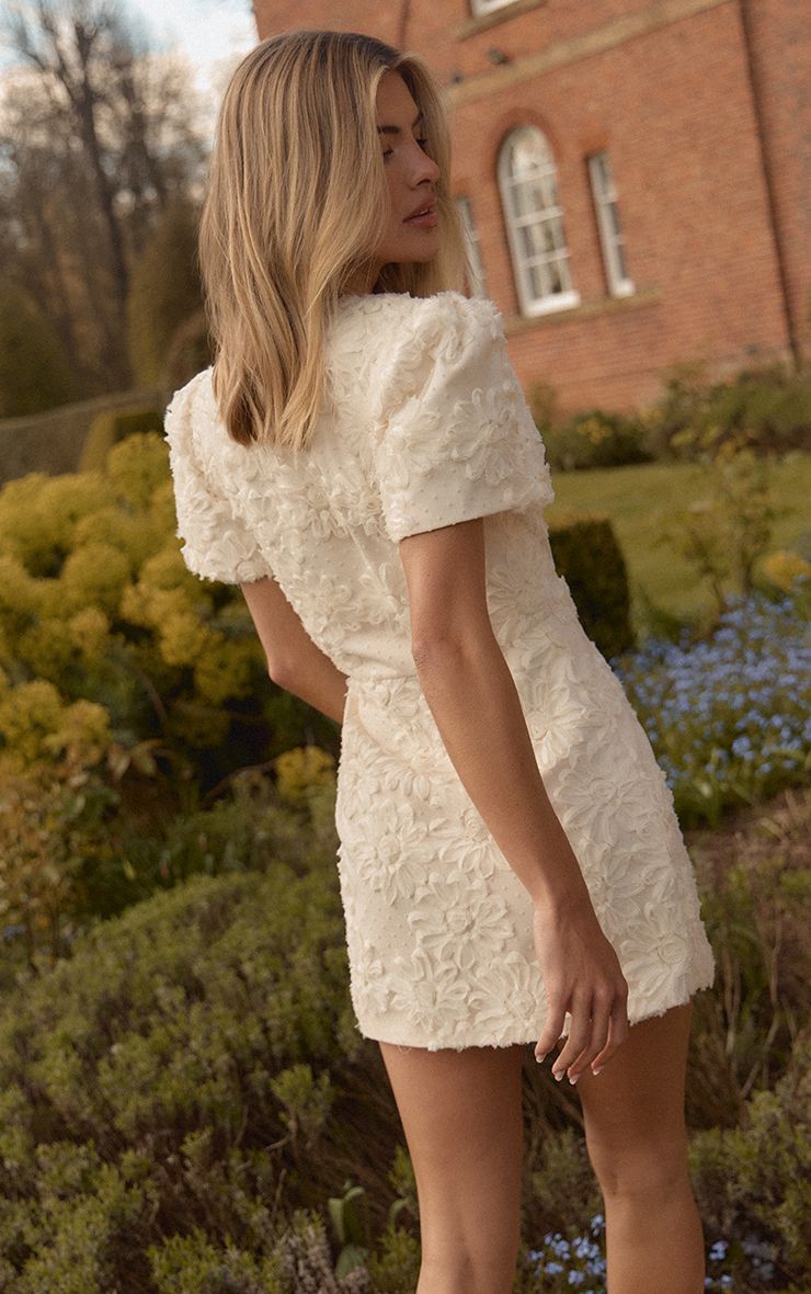 https://mediahub.prettylittlething.com/cnp7334_cream_xl_5