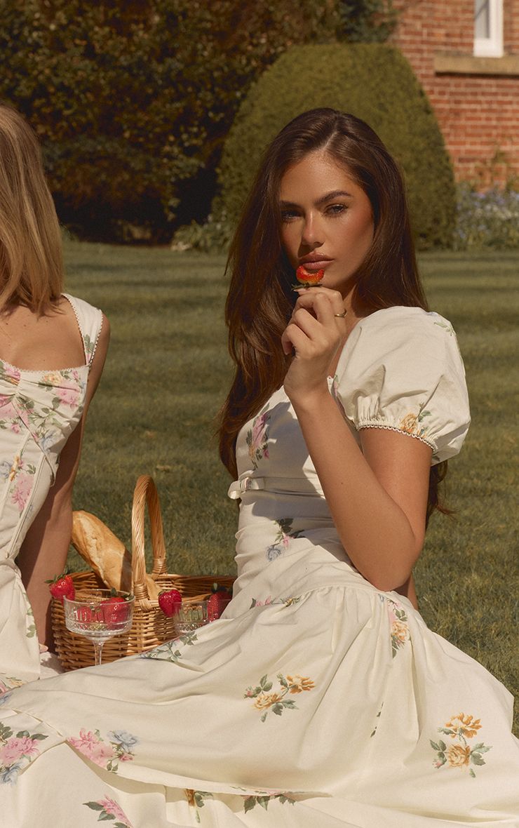 https://mediahub.prettylittlething.com/cnp7338_cream_xl_5