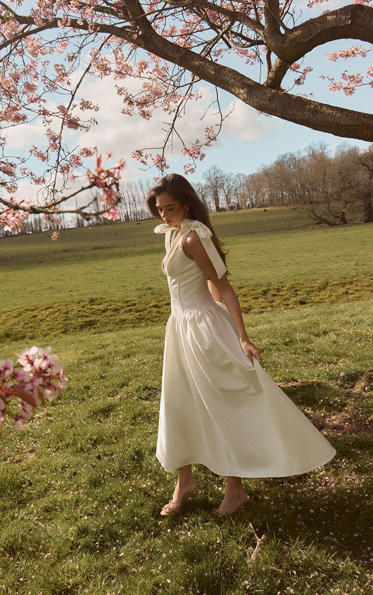 https://mediahub.prettylittlething.com/cnp7357_white_xl_1