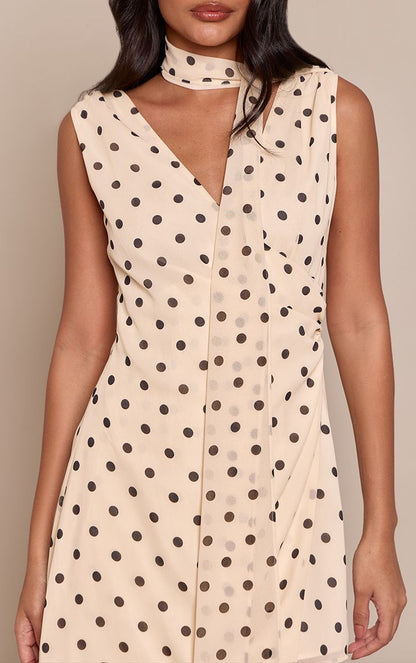 https://mediahub.prettylittlething.com/cnp7437_cream_xl_3