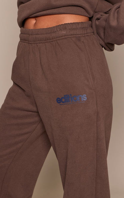 https://mediahub.prettylittlething.com/cnp7594_chocolate_xl_3