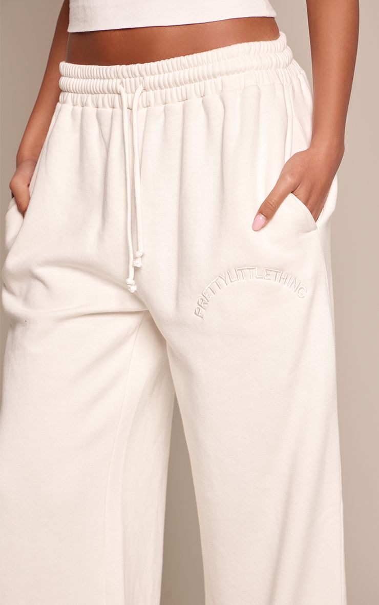 https://mediahub.prettylittlething.com/cnp7595_cream_xl_3