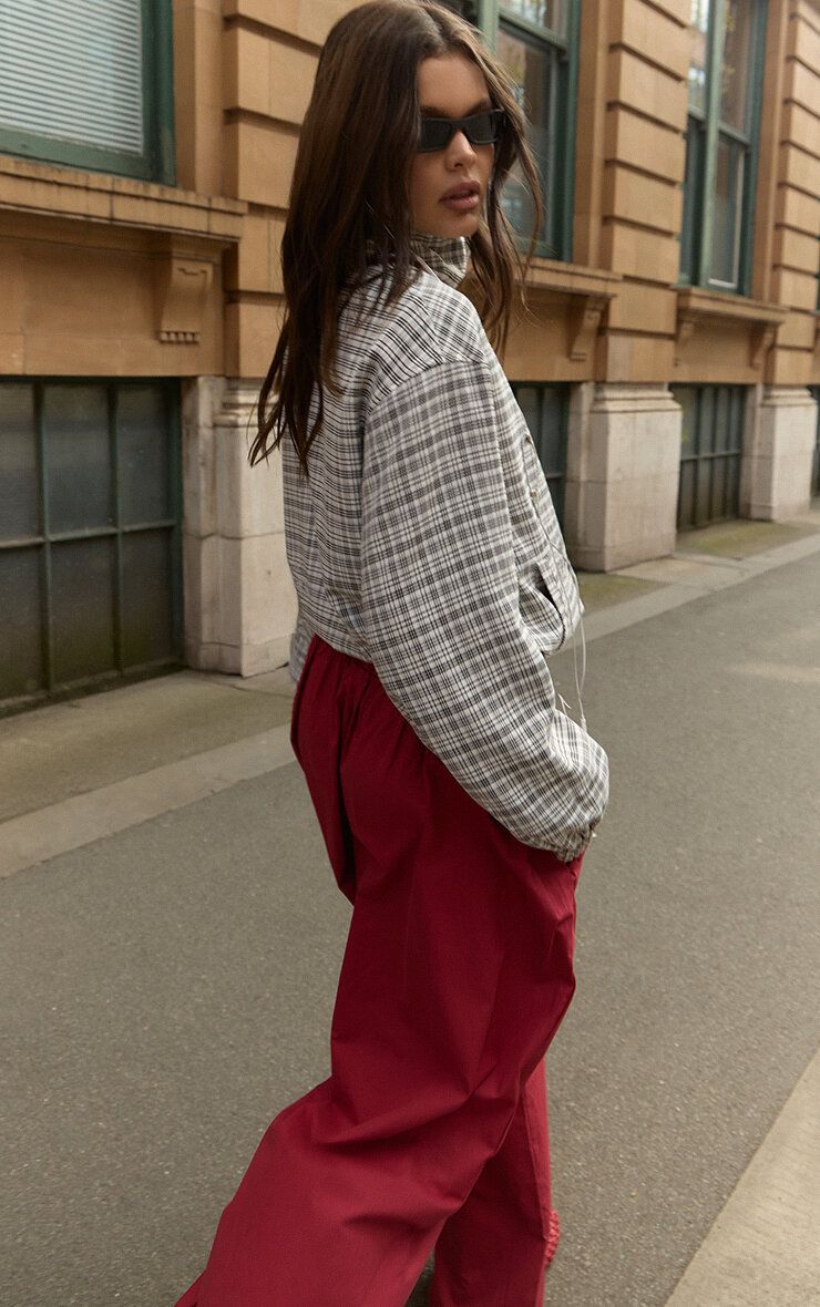 https://mediahub.prettylittlething.com/cnp7649_red_xl_2