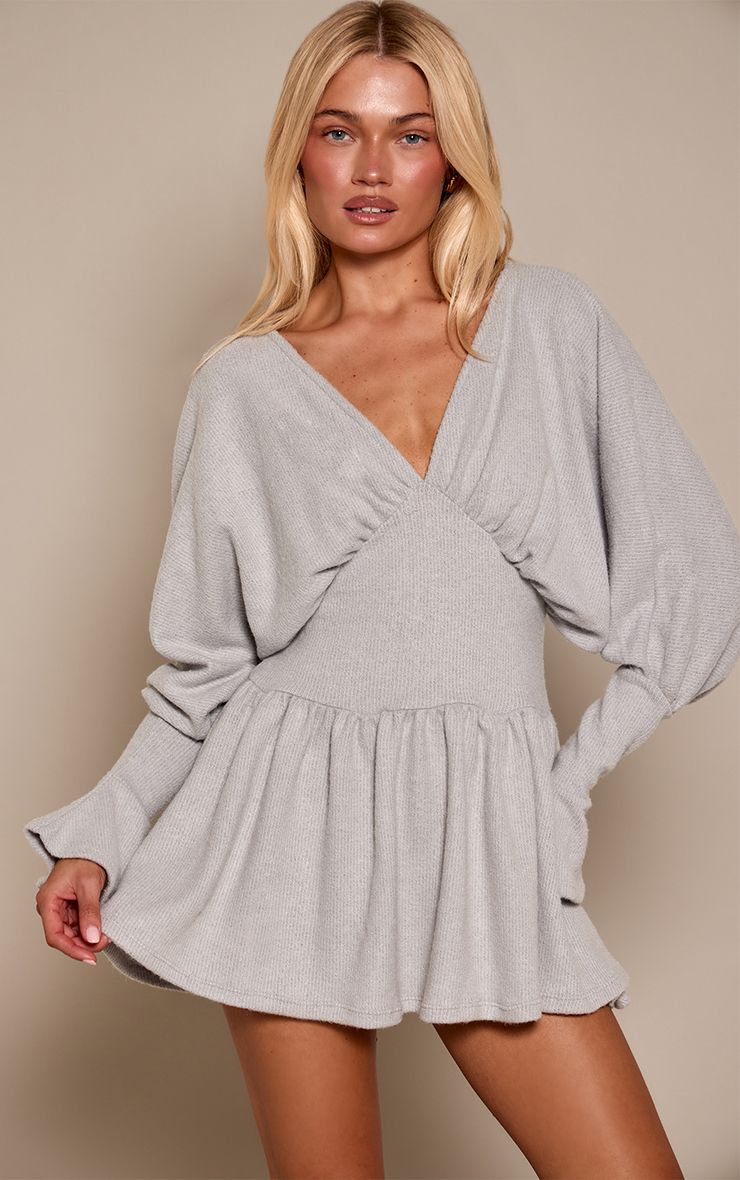 https://mediahub.prettylittlething.com/cnp7771_light%20grey_xl