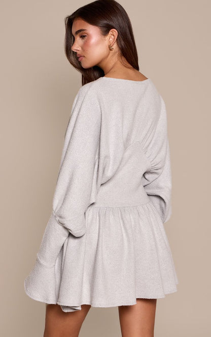 https://mediahub.prettylittlething.com/cnp7771_light%20grey_xl_1