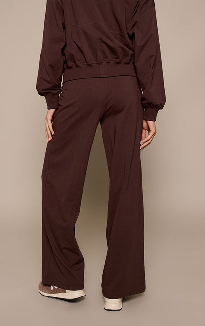https://mediahub.prettylittlething.com/cnp7789_chocolate_xl_1