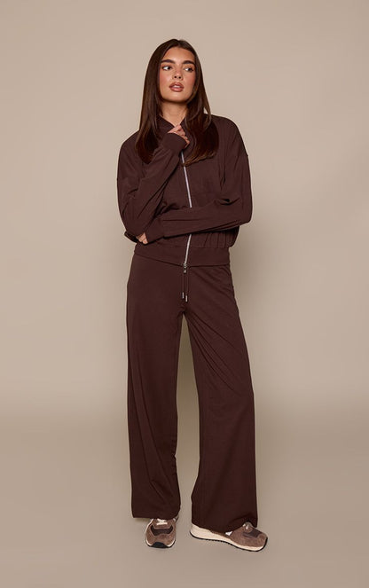 https://mediahub.prettylittlething.com/cnp7789_chocolate_xl_2