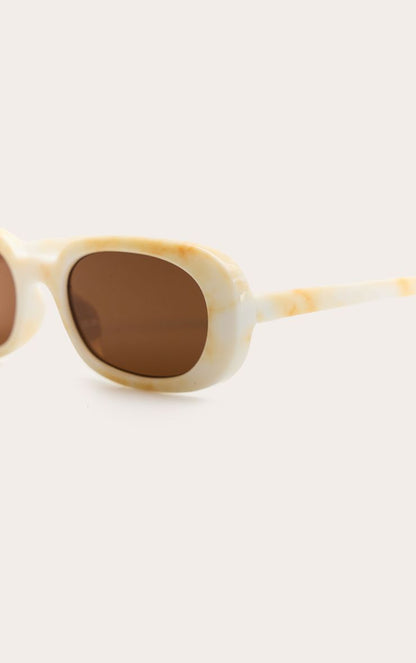 https://mediahub.prettylittlething.com/cnp7829_cream_xl_3