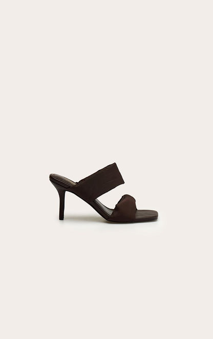 https://mediahub.prettylittlething.com/cnp7907_chocolate_xl_1