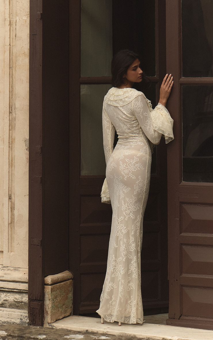 https://mediahub.prettylittlething.com/cnp8029_cream_xl_2