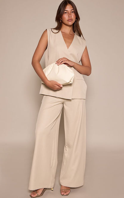 https://mediahub.prettylittlething.com/cnp8100_almond_xl_2