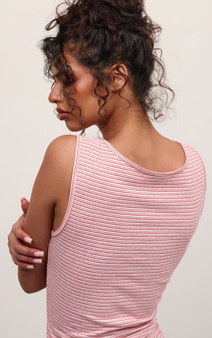 https://mediahub.prettylittlething.com/cnp8321_red_xl_2