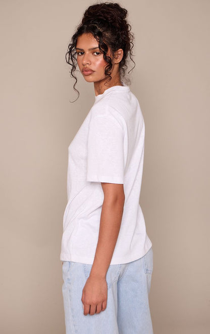 https://mediahub.prettylittlething.com/cnp8419_white_xl_1