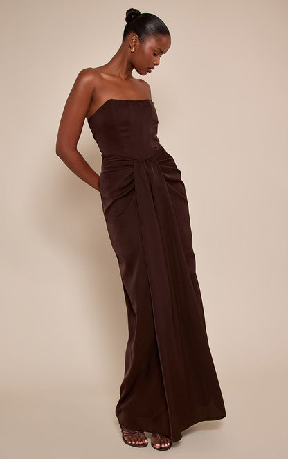 https://mediahub.prettylittlething.com/cnp8607_Chocolate_xl_2