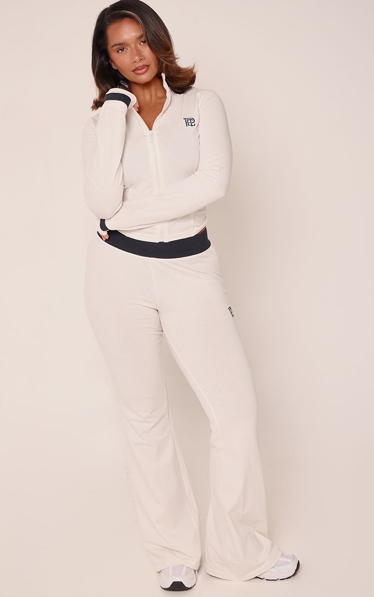 https://mediahub.prettylittlething.com/cnp9047_cream_xl_2