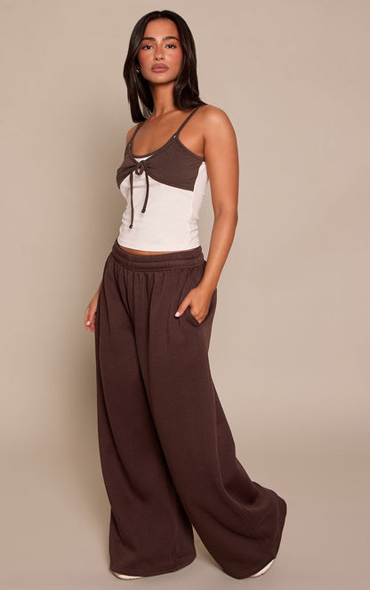 https://mediahub.prettylittlething.com/cnp9222_chocolate_xl_1
