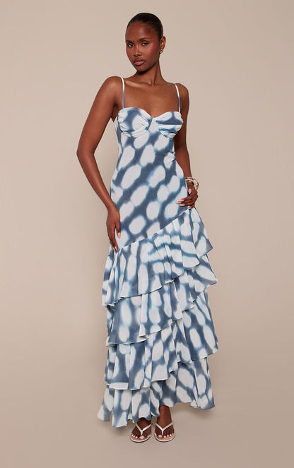https://mediahub.prettylittlething.com/cnp9472_blue_xl_2