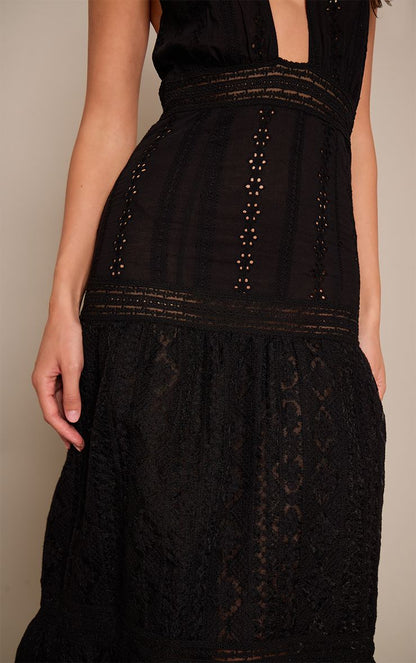 https://mediahub.prettylittlething.com/cnp9481_black_xl_3
