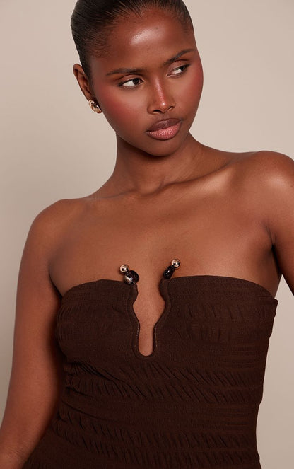 https://mediahub.prettylittlething.com/cnp9540_chocolate_xl_3
