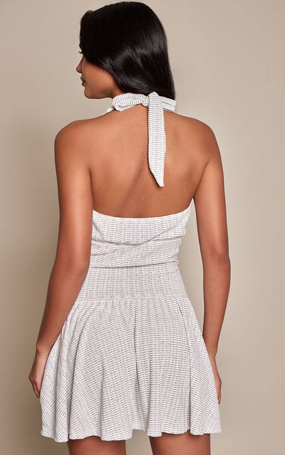 https://mediahub.prettylittlething.com/cnp9615_White_xl_1