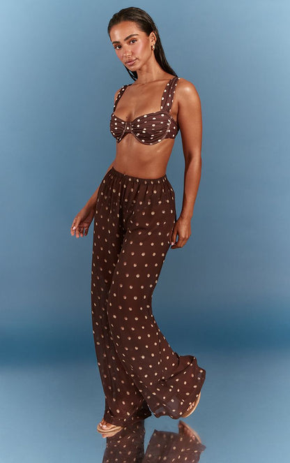 https://mediahub.prettylittlething.com/cnp9721_chocolate_xl