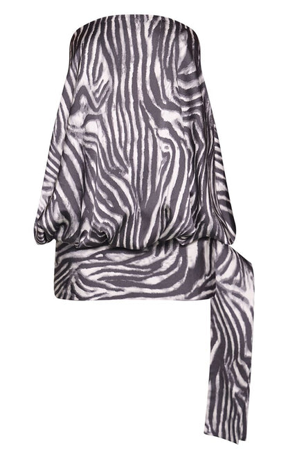 https://mediahub.prettylittlething.com/cnp9820_black_xl_4