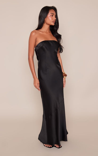 https://mediahub.prettylittlething.com/cnp9838_black_xl_2