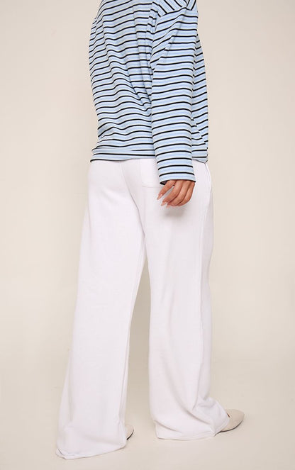 https://mediahub.prettylittlething.com/cnp9962_white_xl_2