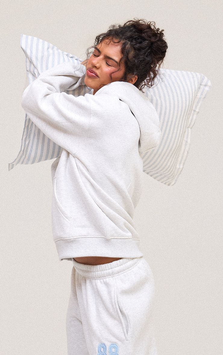 https://mediahub.prettylittlething.com/cnp9992_ash%20grey_xl_1