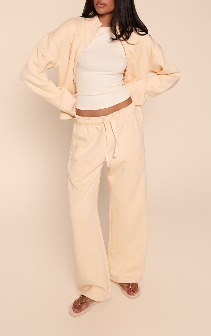 https://mediahub.prettylittlething.com/cnp9999_butter%20cream_xl