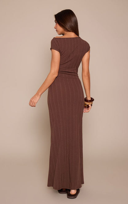 https://mediahub.prettylittlething.com/cnq0008_chocolate_xl_1