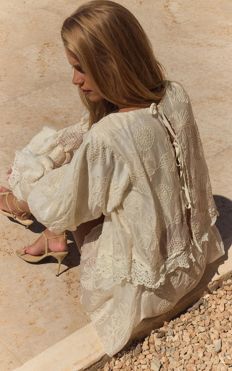 https://mediahub.prettylittlething.com/cnq0071_cream_xl_2
