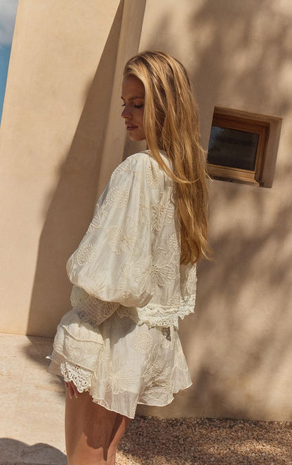 https://mediahub.prettylittlething.com/cnq0071_cream_xl_5