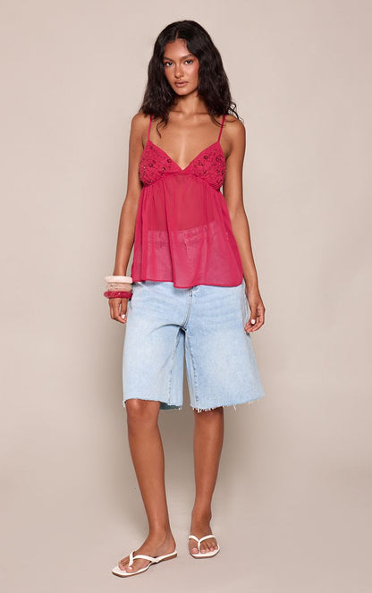 https://mediahub.prettylittlething.com/cnq0182_red_xl_2