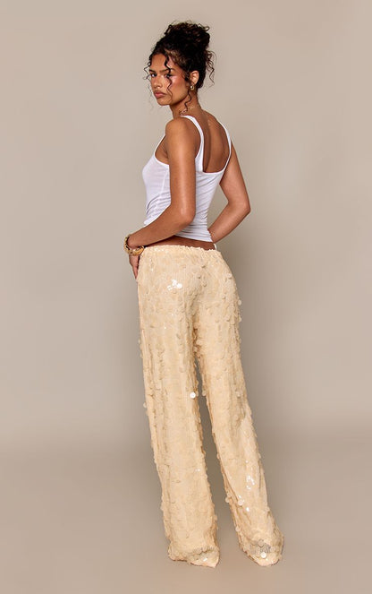 https://mediahub.prettylittlething.com/cnq0203_lemon_xl_2