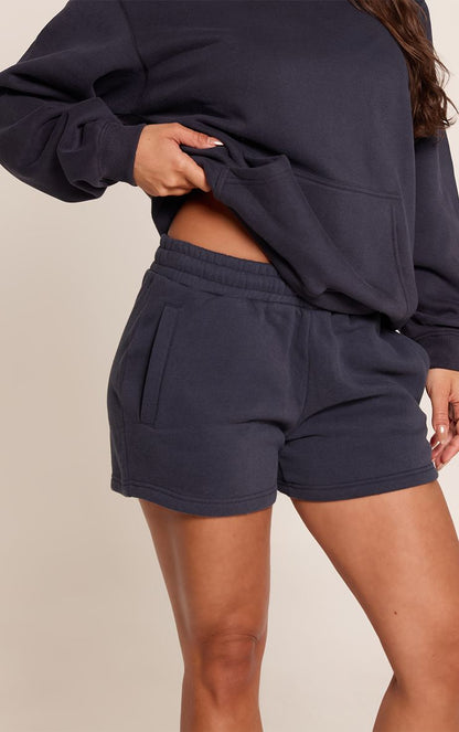 https://mediahub.prettylittlething.com/cnq0210_navy_xl_3