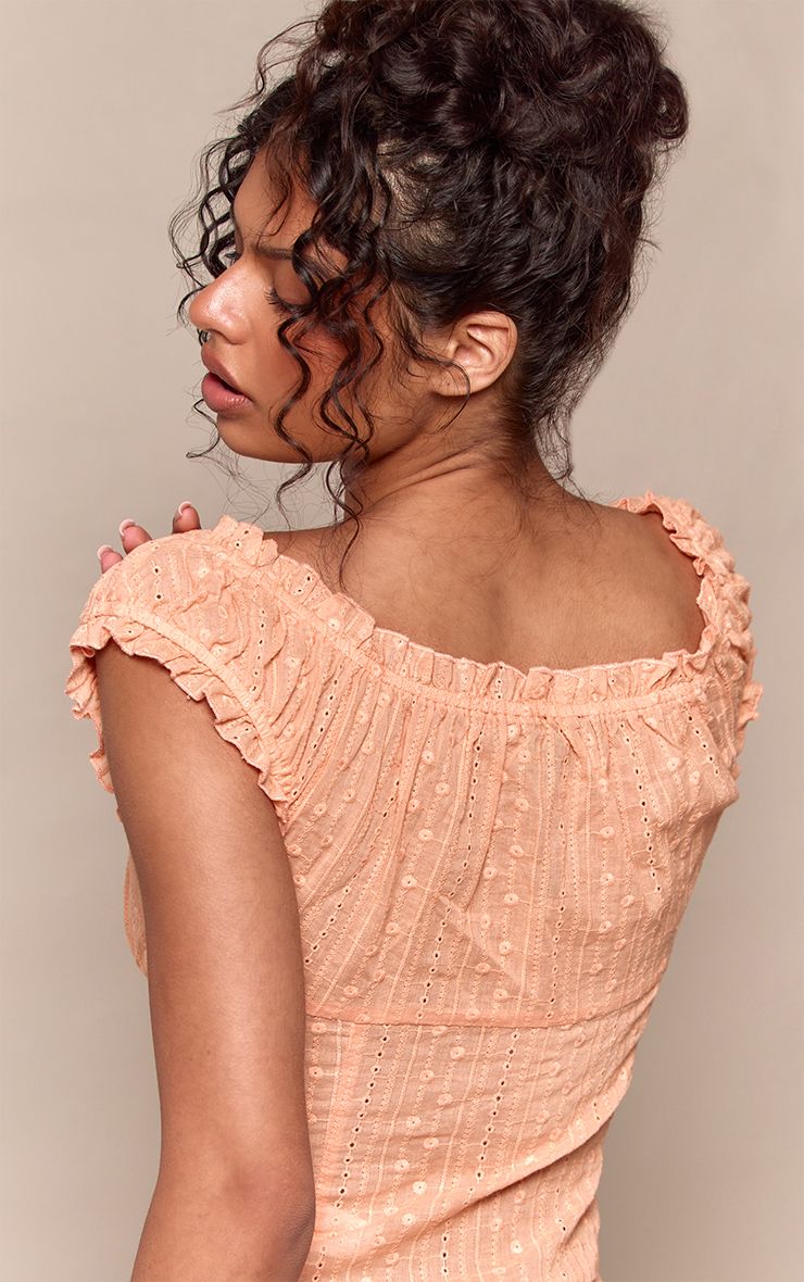 https://mediahub.prettylittlething.com/cnq0212_apricot_xl_1