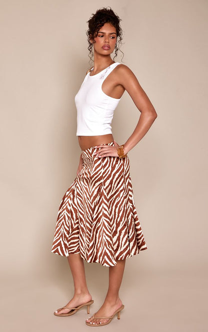 https://mediahub.prettylittlething.com/cnq0296_brown_xl_1