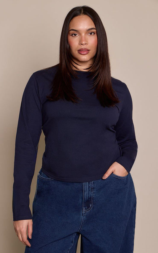https://mediahub.prettylittlething.com/cnq0331_navy_xl